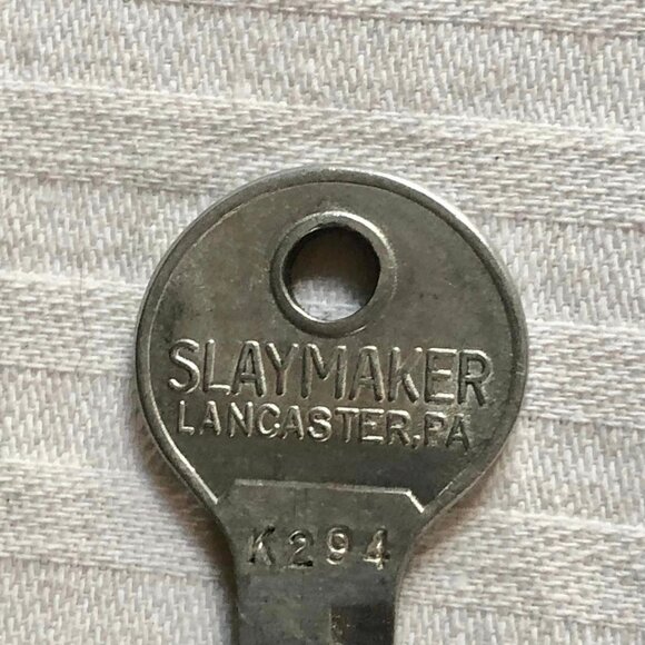 Vintage Rustless Slaymaker Keyed Padlock W/ 1 Key - Picture 5 of 6